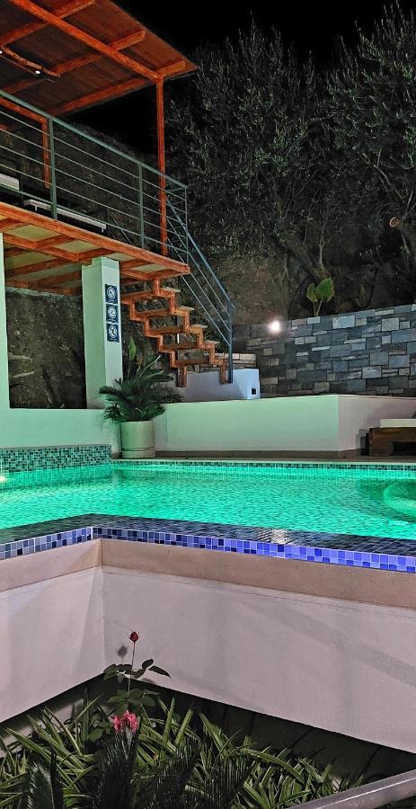 Villa Achlia Willa *